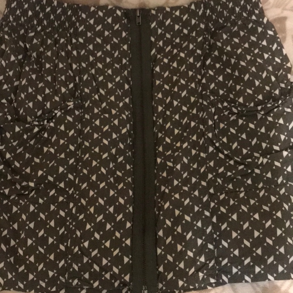 Mini skirt - Picture 3 of 4